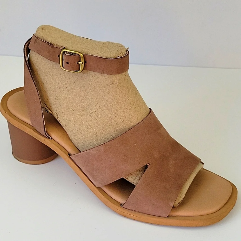 Lucky Brand Pemal Leather Sandals Taupe Size 8.5